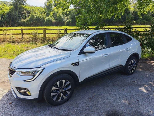 Renault Arkana  1.6 Iconic E-TECH Hybrid 145 Auto