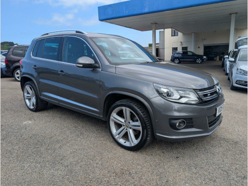 Volkswagen Tiguan  2.0 TDI BlueMotion Tech R-Line