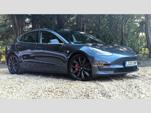 Tesla Model 3  (Dual Motor) Performance