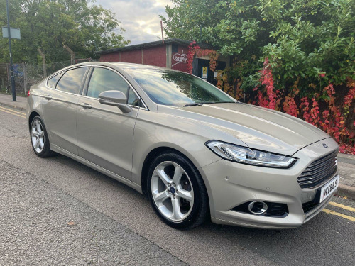 Ford Mondeo  2.0 T EcoBoost Titanium