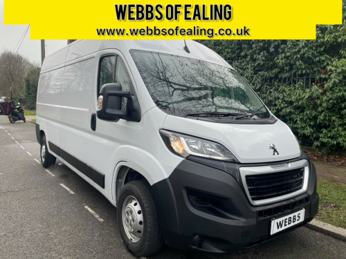 Peugeot Boxer  2.2 BlueHDi 335 Professional Premium + 