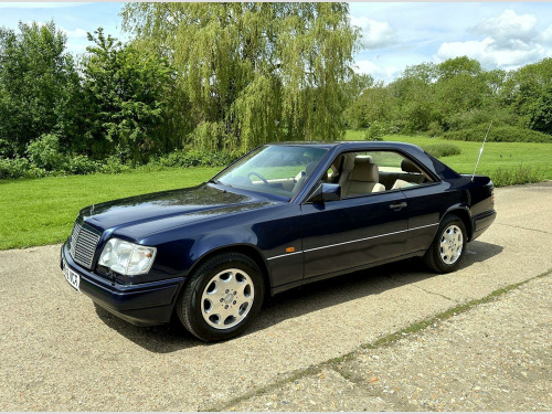 Mercedes-Benz E-Class  320 Coupe Auto