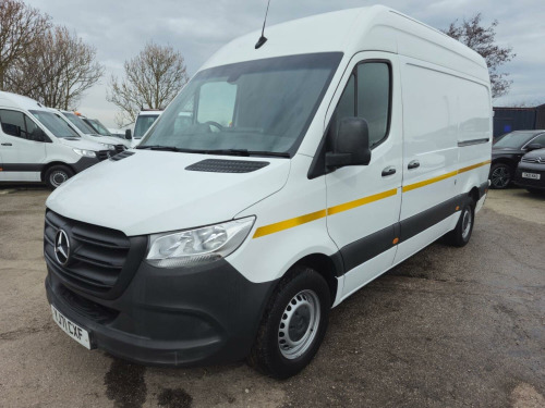 Mercedes-Benz Sprinter  2.1 314 CDI Progressive L2 MWB RWD 3500kg TOWING