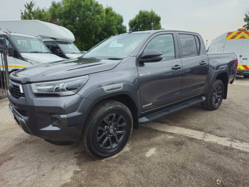 Toyota Hi-Lux  2.8 D-4D Invincible X