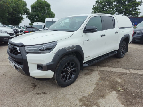 Toyota Hi-Lux  2.8 D-4D Invincible X Auto Canopy Top