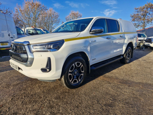Toyota Hi-Lux  Double Cab 2.4 D-4D Invincible