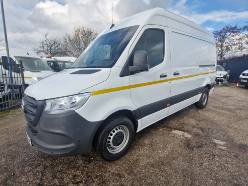 Mercedes-Benz Sprinter  2.0 315 CDI Progressive L2 MWB RWD 