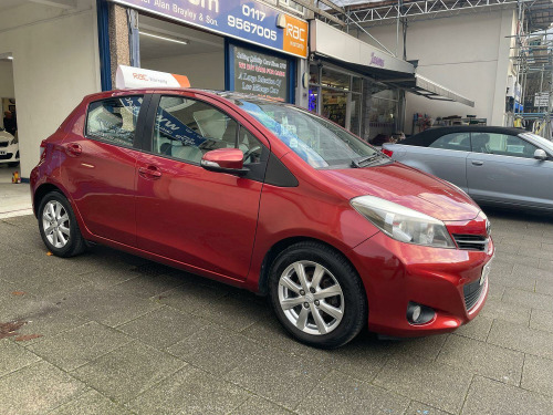 Toyota Yaris  1.3 Dual VVT-i T Spirit