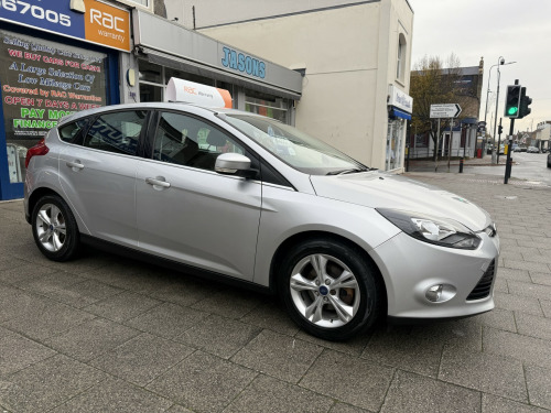 Ford Focus  1.6 Zetec