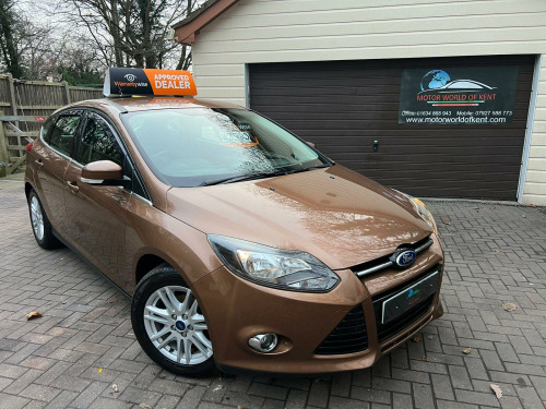 Ford Focus  1.0 T EcoBoost Titanium