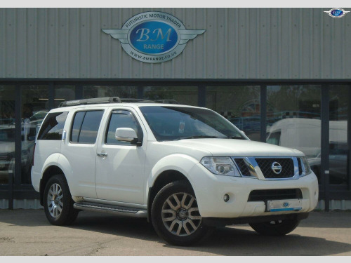 Nissan Pathfinder  2.5 dCi Tekna