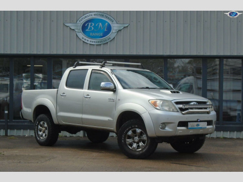Toyota Hi-Lux  3.0 D-4D Invincible
