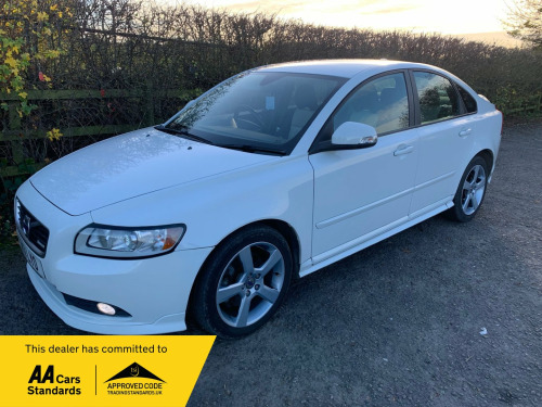 Volvo S40  2.0 D4 R-Design Edition