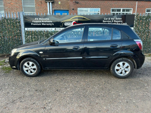 Kia Rio  1.5 CRDi Strike