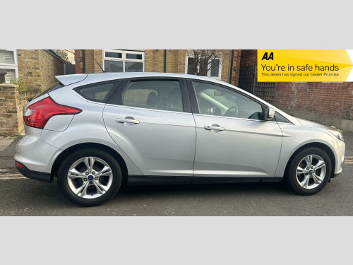 Ford Focus  1.6 Zetec