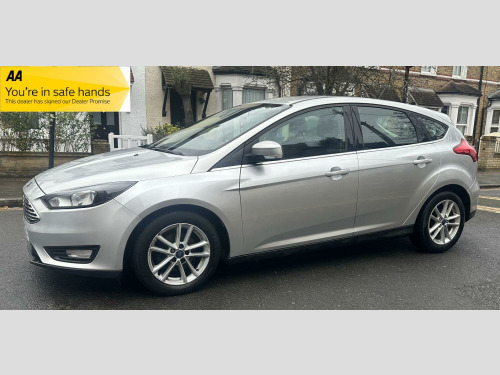 Ford Focus  1.0 T EcoBoost Zetec