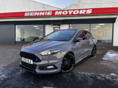 Ford Focus  2.0 T EcoBoost ST-3