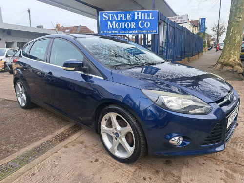 Ford Focus  1.6 Titanium