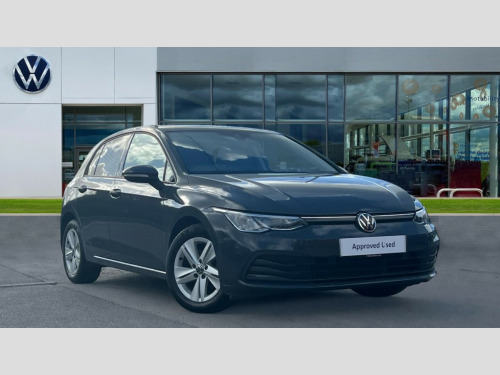 Volkswagen Golf  Golf 8 Life 1.5 eTSI 150PS 7-speed DSG 5 Door