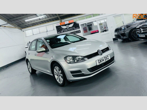 Volkswagen Golf  2.0 TDI BlueMotion Tech SE