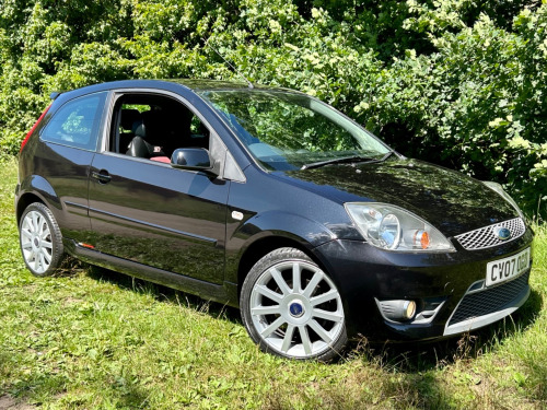 Ford Fiesta  **2.0 ST**ONLY 56K-2KEYS-HPI CLEAR-3OWNERS**IMMACULATE ORIGINAL CAR**