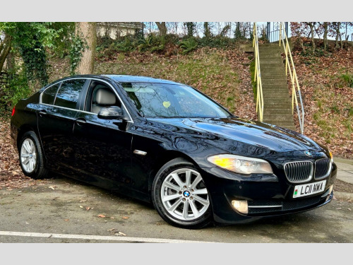 BMW 5 Series  2.0 520d SE**2OWNERS**XENONS-NAV-FSH-BT-BIGSPEC**IMMACULATE RARE MANUAL**