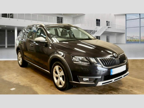 Skoda Octavia  2.0 TDI Scout DSG 4WD Euro 6 (s/s) 5dr
