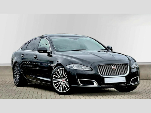 Jaguar XJ  3.0d V6 Autobiography Auto Euro 6 (s/s) 4dr (LWB)