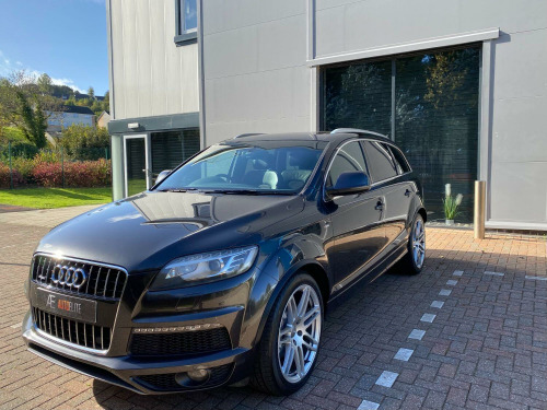 Audi Q7  3.0 TDI V6 S line