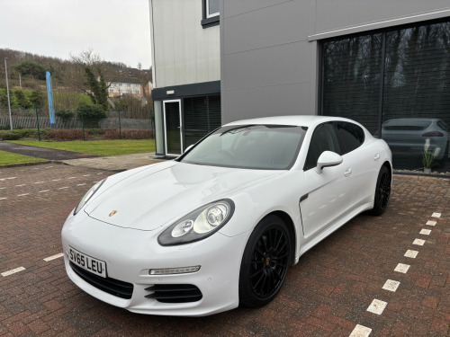 Porsche Panamera  3.0 D V6 