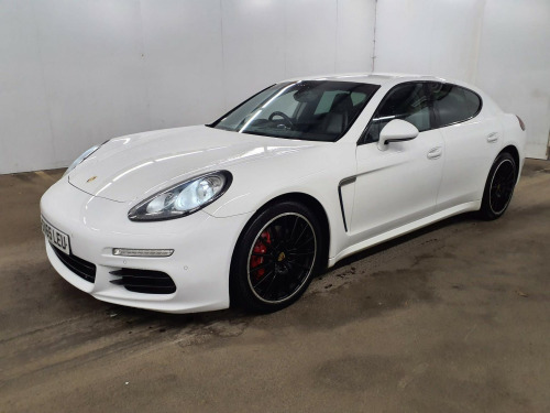 Porsche Panamera  3.0 D V6