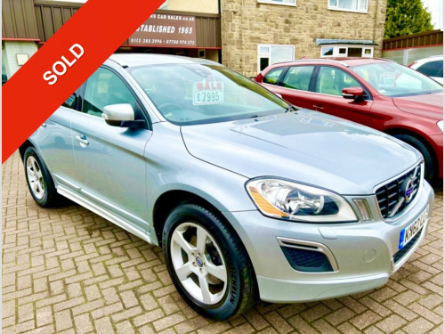 Volvo XC60  R-DESIGN 2.4 D5 215 BHP AWD NAV 6 MANUAL *2 OWNERS -  FULL SERVICE RECORDS 