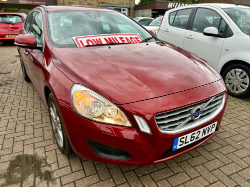 Volvo V60  1.6 T3 SE **ONLY 17,670 MILES FROM NEW**