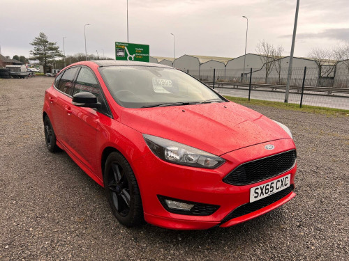 Ford Focus  1.5 T EcoBoost Zetec S Red Edition