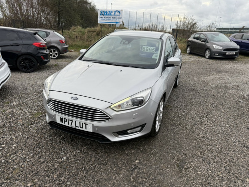 Ford Focus  1.0 T EcoBoost Titanium X 