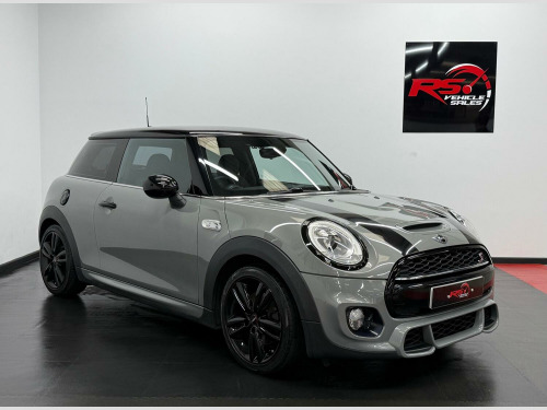 MINI Hatch  2.0 Cooper SD Euro 6 (s/s) 3d [Media XL | JCW CHILI PACK]