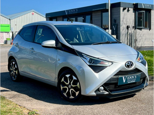 Toyota AYGO  1.0 VVT-i x-plore AUTOMATIC