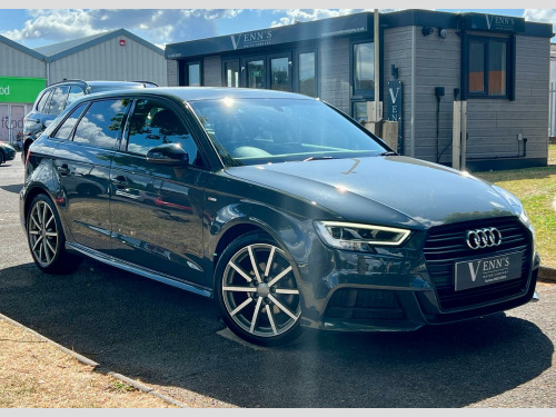 Audi A3  1.5 TFSI CoD 35 Black Edition