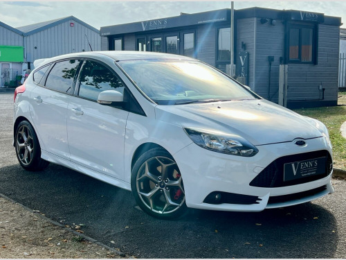Ford Focus 2.0 T EcoBoost ST-2