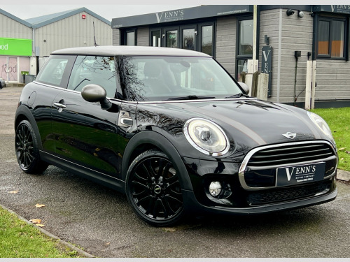 MINI Hatch  1.5 3-Door Hatch Cooper Seven Edition