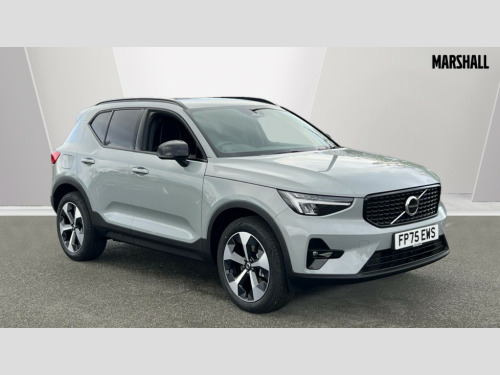 Volvo XC40  Volvo Xc40 Estate 2.0 B4P Plus Dark 5dr Auto