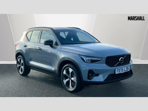 Volvo XC40  Volvo Xc40 Estate 2.0 B3P Plus Dark 5dr Auto