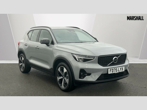 Volvo XC40  Volvo Xc40 Estate 2.0 B3P Plus Dark 5dr Auto