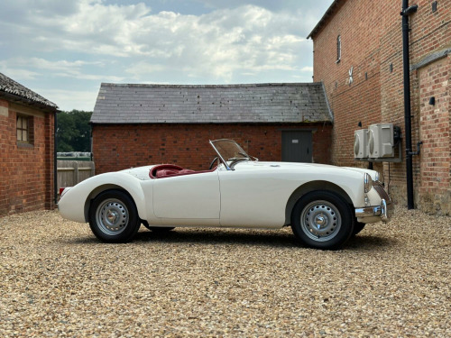 MG MGA  Twin Cam