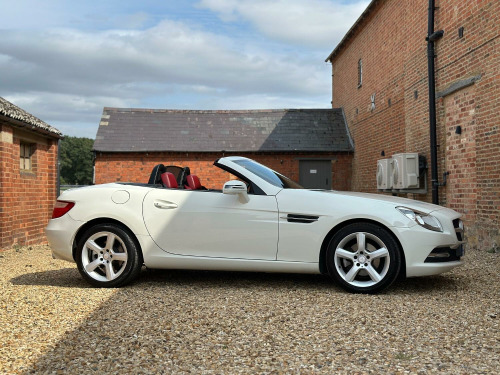 Mercedes-Benz SLK SLK200 1.8 SLK200 BlueEfficiency Edition 125