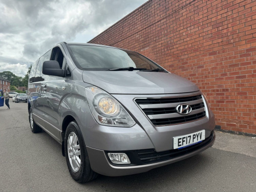 Hyundai i800 2.5 CRDi SE