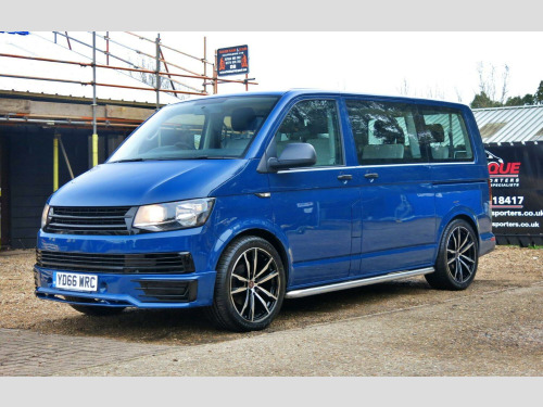 Volkswagen Transporter Shuttle  T6 SWB AIRCON  9 SEAT SPORTLINE STYLE