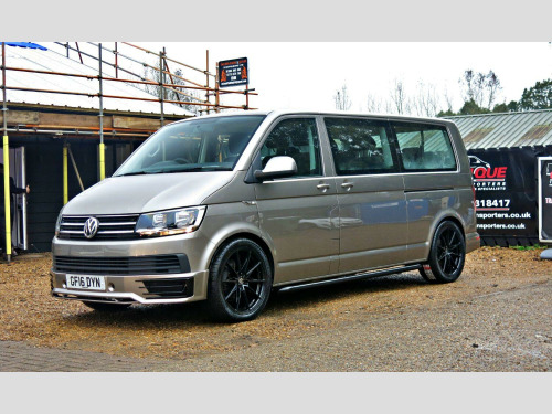 Volkswagen Transporter Shuttle  150HP EURO 6 LWB 9 SEAT SE SPORLTINE STYLE NO VAT