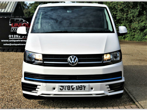 Volkswagen Transporter  T6 150HP DSG AIRCON LWB TAILGATE TRENDLINE  SPORTLINE STYLE