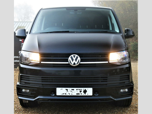 Volkswagen Transporter Shuttle  T6 2.0 TDI SE LWB 9 SEATER SPORTLINE NO VAT